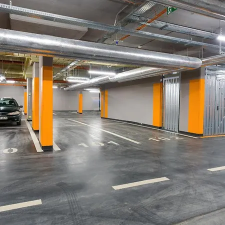 Exclusive With Terrace By Renters Posen