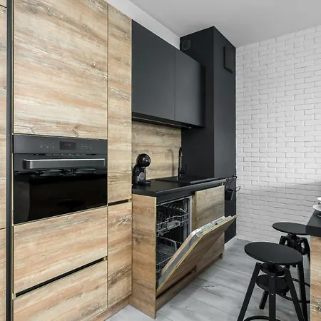 Exclusive With Terrace By Renters Apartment *