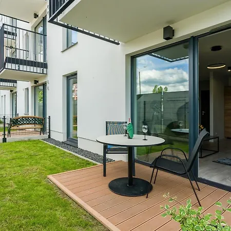 Exclusive With Terrace By Renters Apartment Poznan